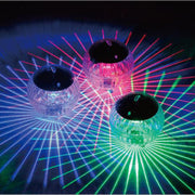 Lampe boule flottante étanche solaire à LED changeant de couleur pour étang