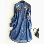 Robe en jean décontractée à manches longues avec broderie florale et boutons pour femmes